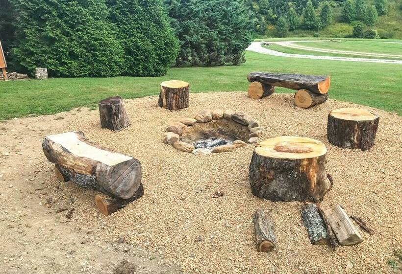 Lower Bear S Den    Central To Beech & Sugar Mtn!