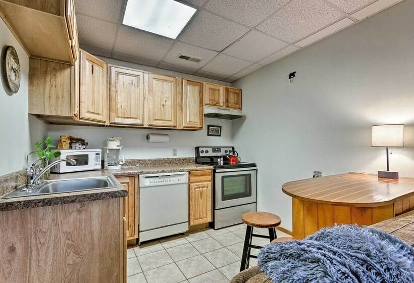 Lower Bear S Den    Central To Beech & Sugar Mtn!