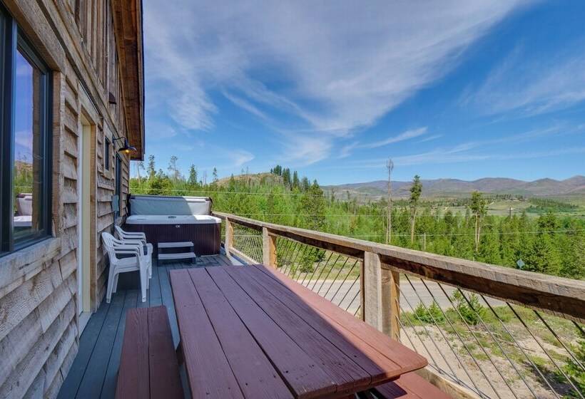 Luxe Grand Lake Cabin W/ Hot Tub & Lake Views!