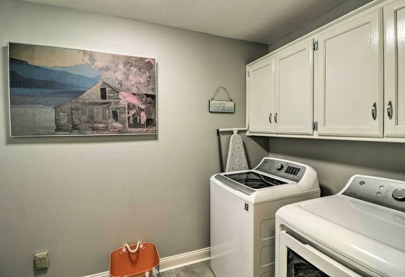 Ivy Cove Waterfront Hot Springs Home W/ Dock!