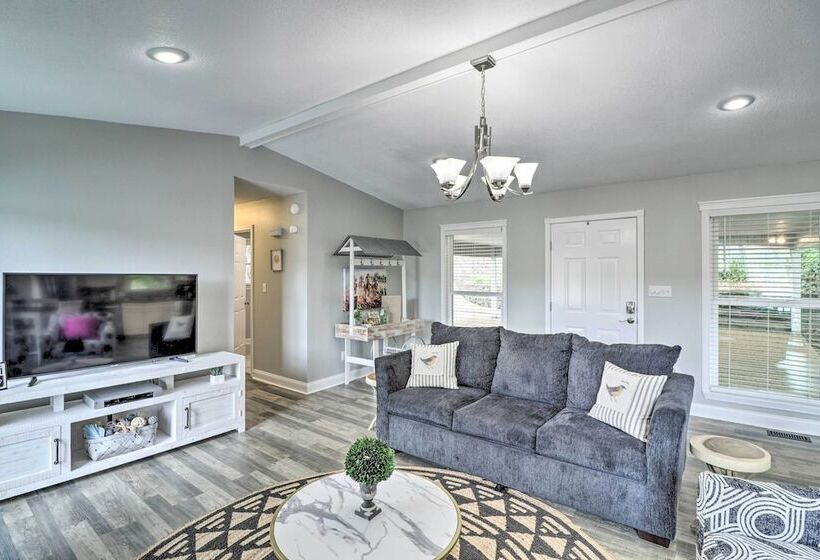 Ivy Cove Waterfront Hot Springs Home W/ Dock!