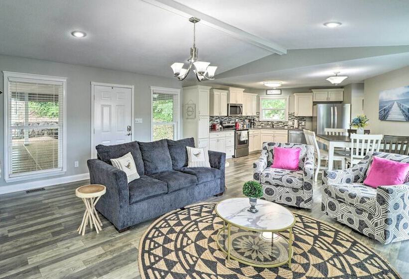 Ivy Cove Waterfront Hot Springs Home W/ Dock!