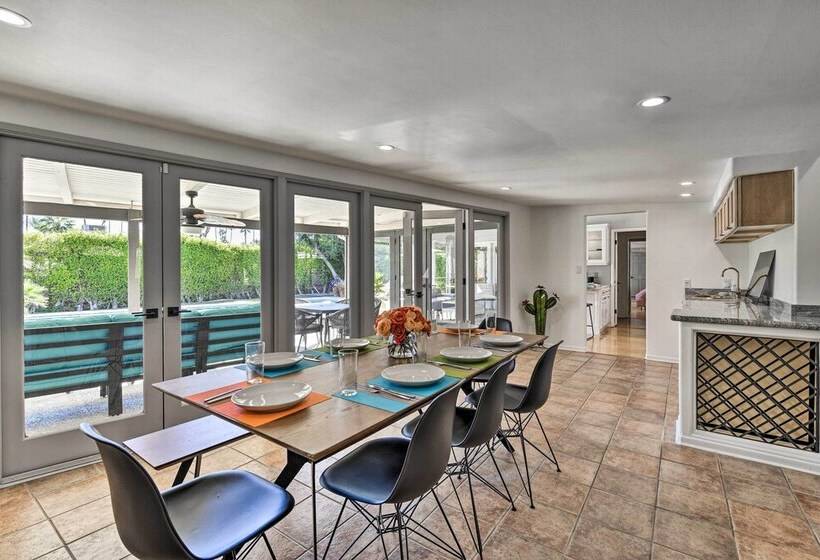 Luxe Palm Springs Home W/ Backyard Oasis!