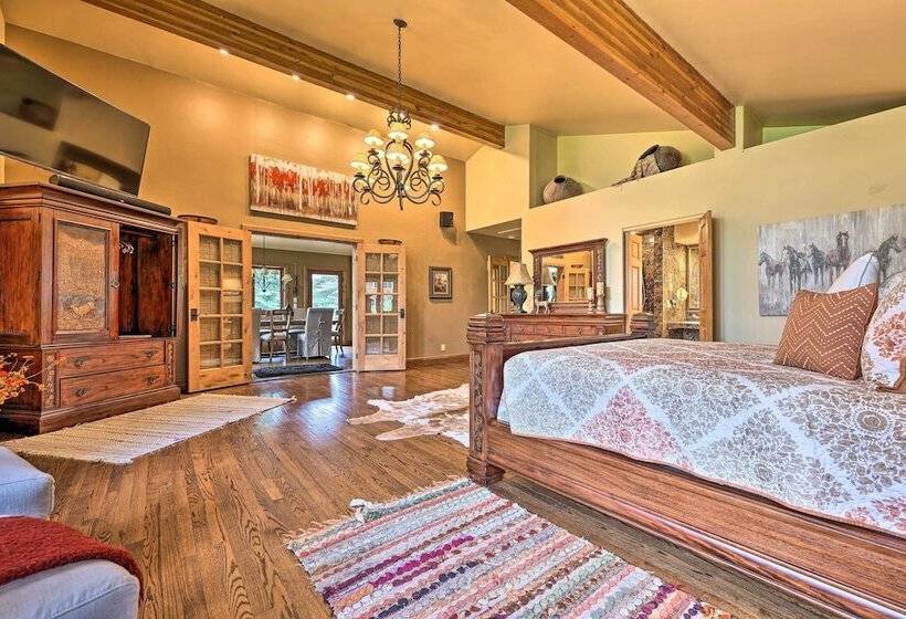 Luxe Sun Valley Retreat W/ Hot Tub, 3 Mi To Resort