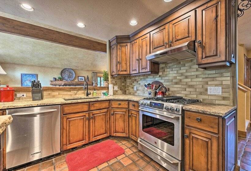 Luxe Sun Valley Retreat W/ Hot Tub, 3 Mi To Resort