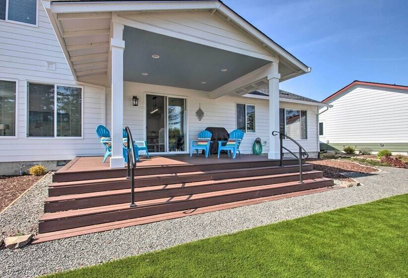 Luxury Home On Golf Course: Walk To The Beach!