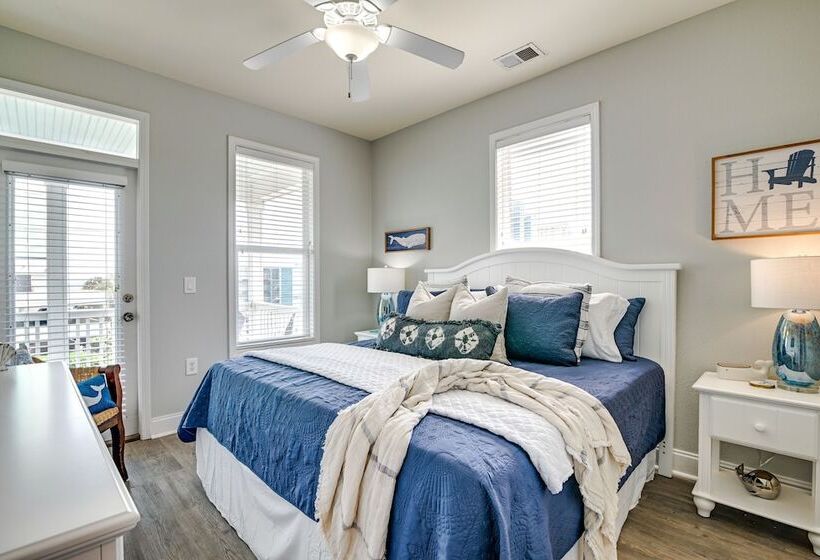 Luxury Home W/ Ocean View, Private Pool, & Hot Tub