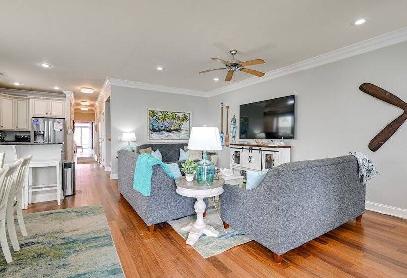 Luxury Home W/ Ocean View, Private Pool, & Hot Tub