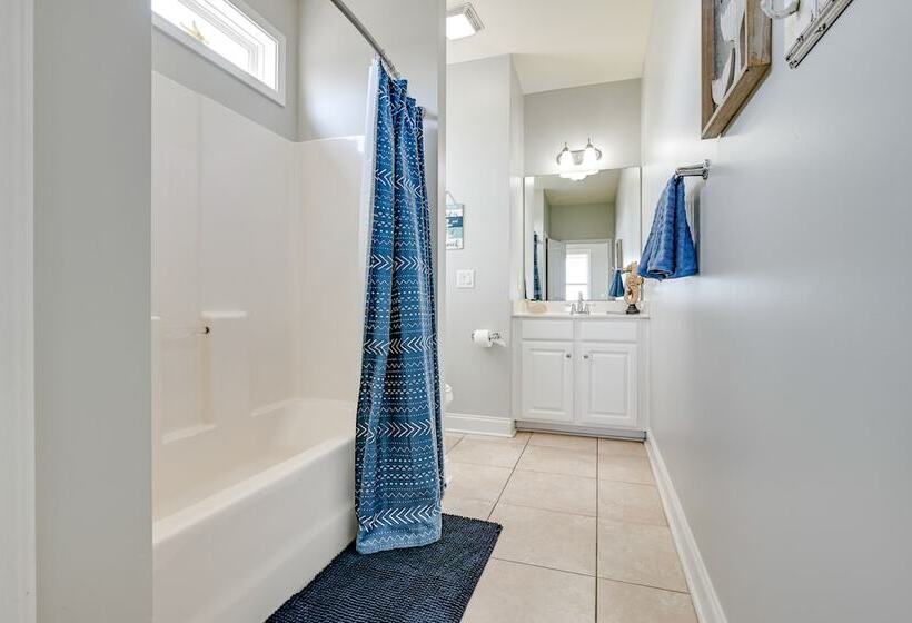 Luxury Home W/ Ocean View, Private Pool, & Hot Tub