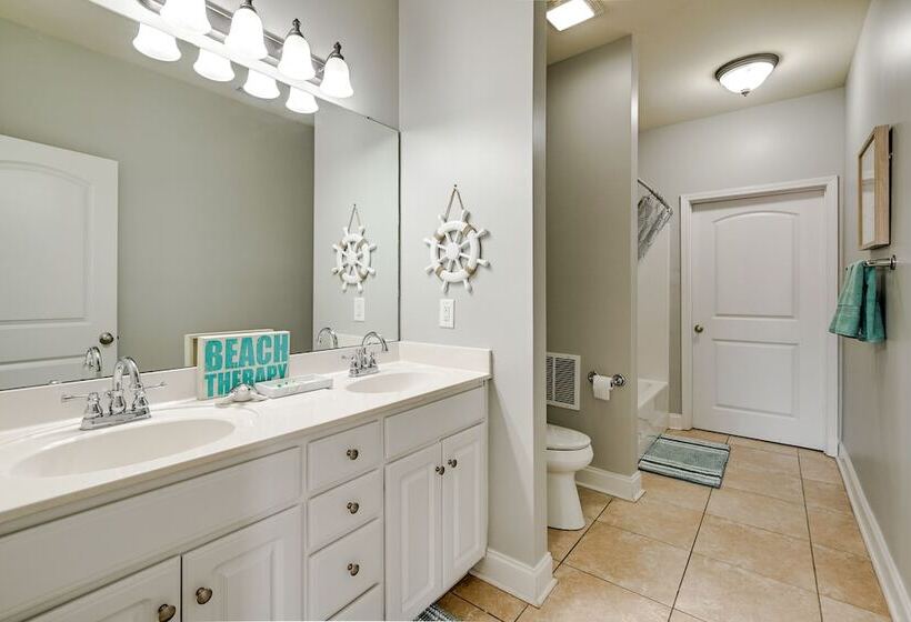 Luxury Home W/ Ocean View, Private Pool, & Hot Tub