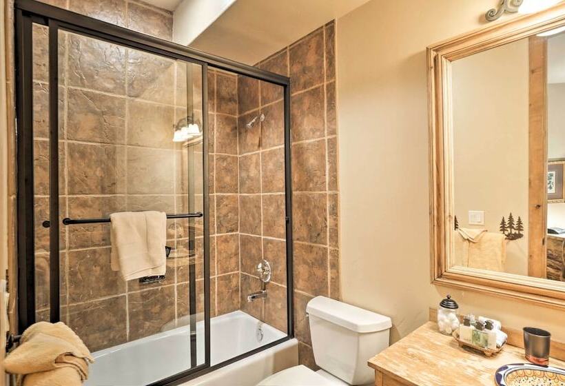 Luxury Lodge On Blue River & Breck Shuttle Route!