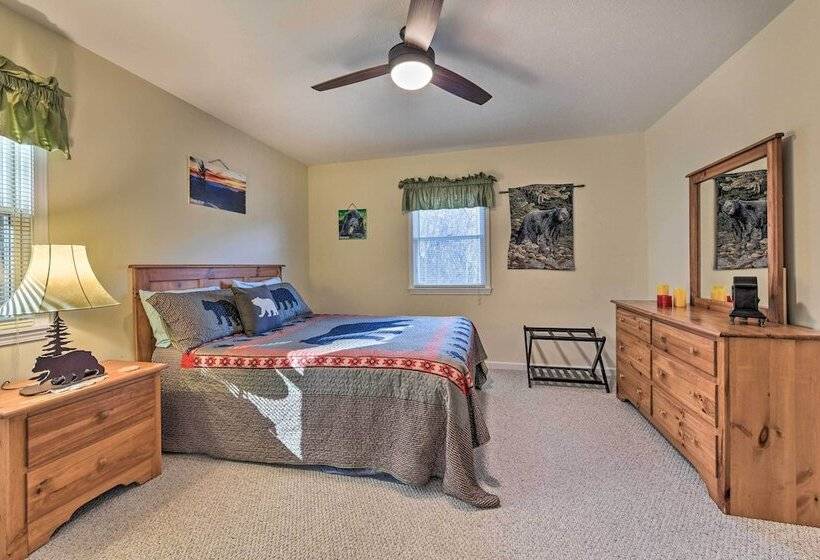 Maggie Valley Home W/ Mountain Views + Decks!