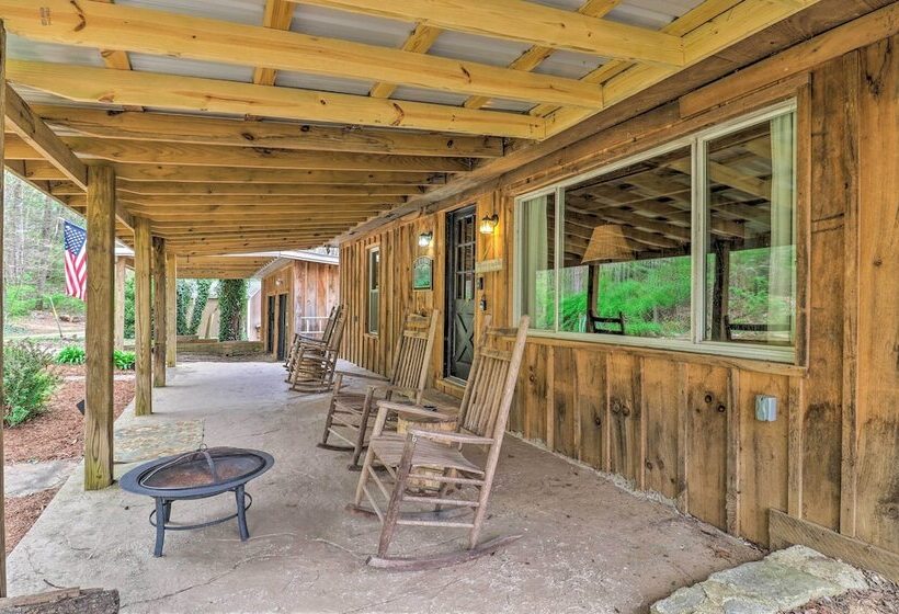 Maggie Valley Retreat With Hot Tub + Fire Pit!