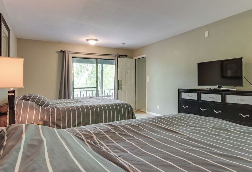 Hot Tub + Fire Pit: Margaritaville Resort Home!