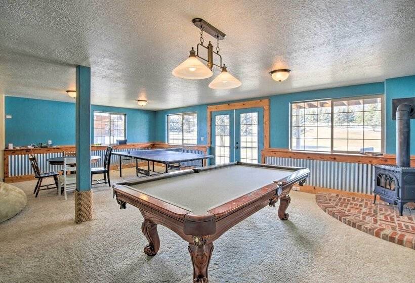 Massive Cabin W/ Game Room, 1 Mi To Bear Lake