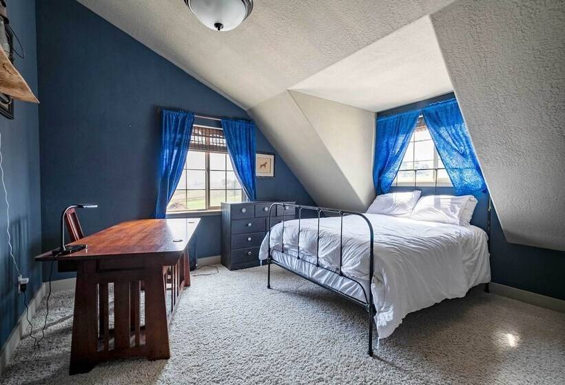 Massive Cabin W/ Game Room, 1 Mi To Bear Lake