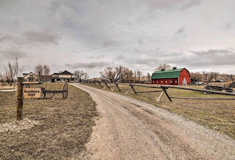 Mcniven S Rest  Guest House W/ Mtn Views!