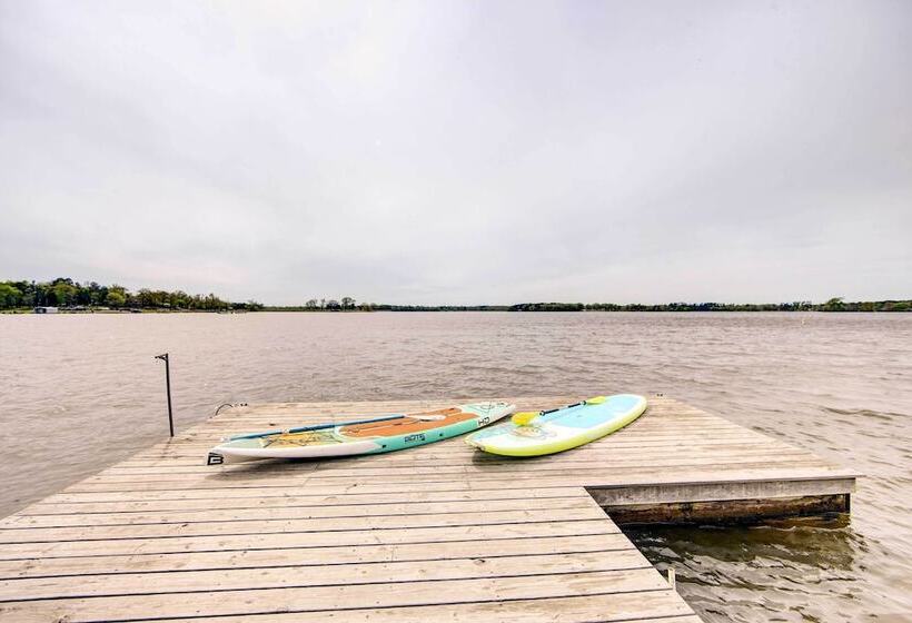 Mineola Lake House W/ Dock & Fire Pit!