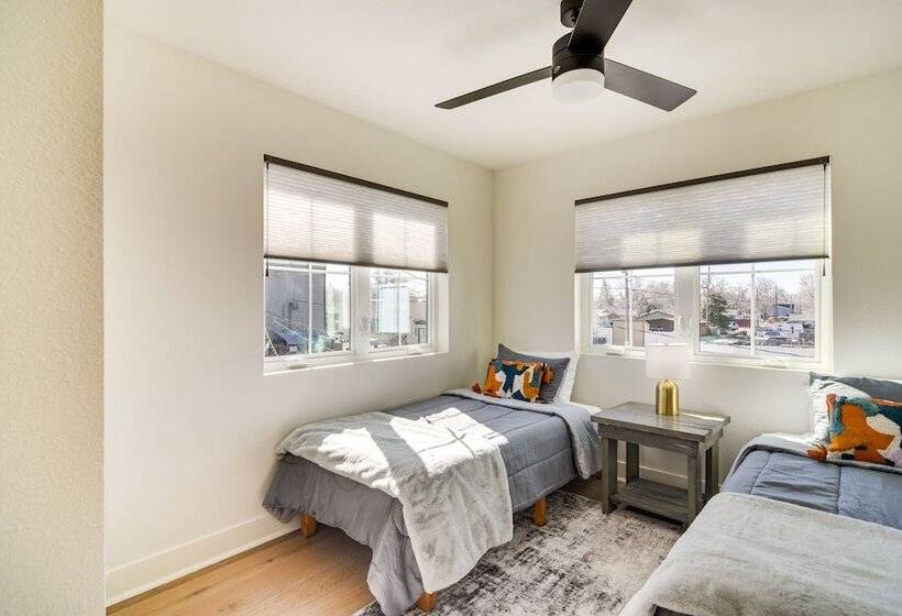 Modern Erie Home   Walk To Downtown!