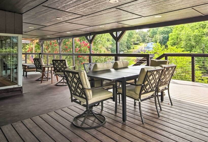 Dock, Deck & Boat Slip: Lakefront Eucha Home