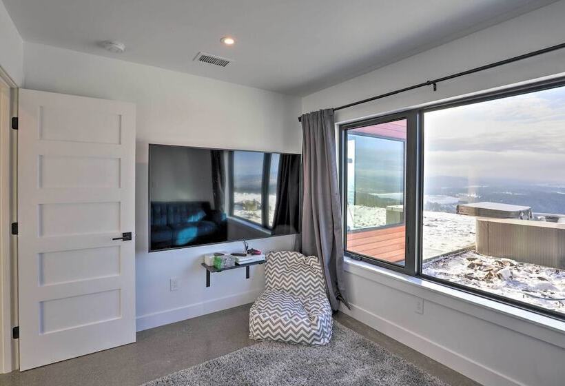 Modern Mountaintop Durango Ridge Retreat   Hot Tub