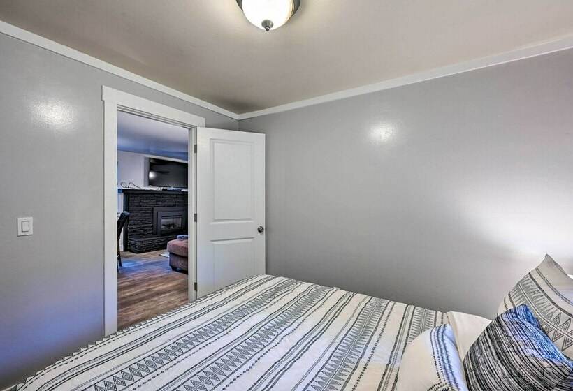 Modern Redmond Home With 2 Fireplaces & Yard!