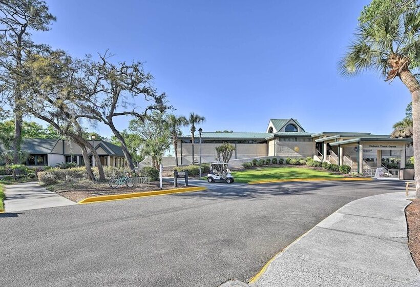 Charming Lakefront Retreat In Palmetto Dunes!