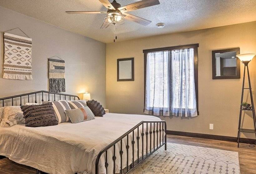 Modern Lead Cabin W/ Private Hot Tub & Fireplace!