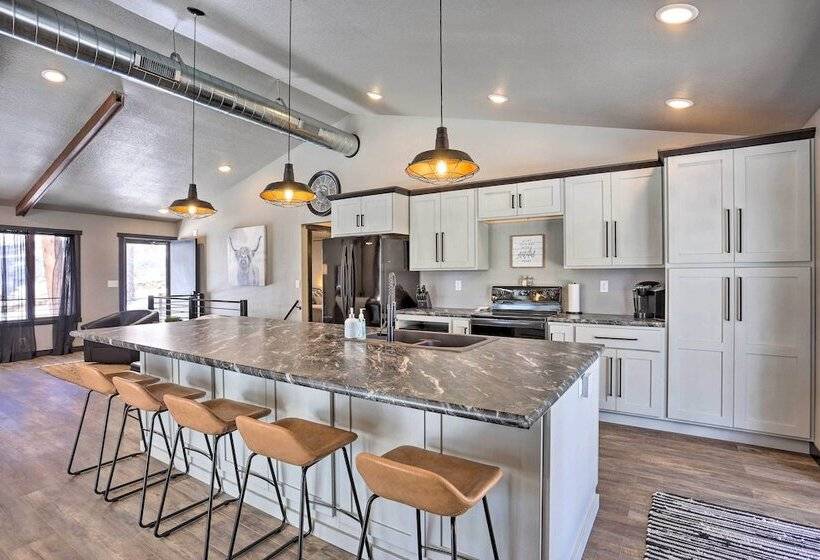 Modern Lead Cabin W/ Private Hot Tub & Fireplace!