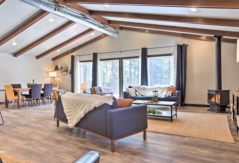 Modern Lead Cabin W/ Private Hot Tub & Fireplace!