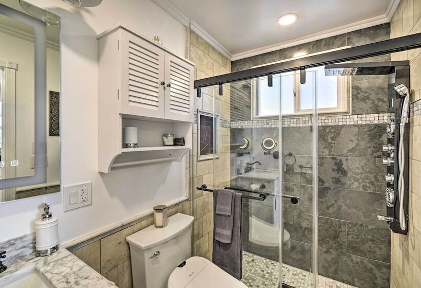 Mountain Homestead: Swim, Hike, & Camp On Site!