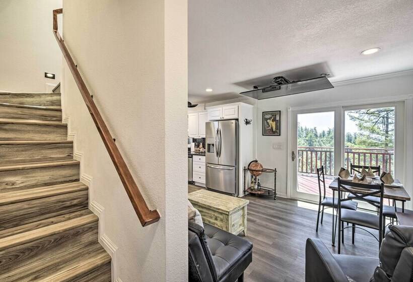 Mountain Homestead: Swim, Hike, & Camp On Site!