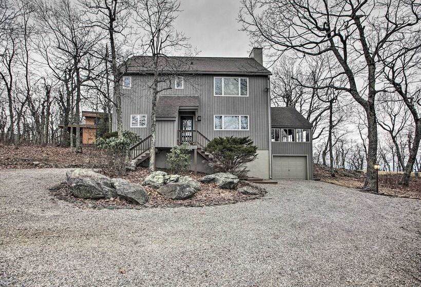 Mountaintop Wintergreen Resort Home W/ Deck, Views