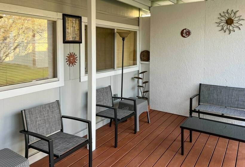 Mtn Gate Guest House ~ 6 Mi To Shasta Lake!