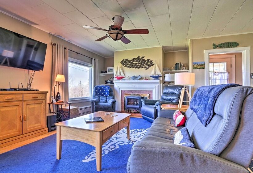 Nautical Lubec Cottage W/ Fire Pit & Grill!