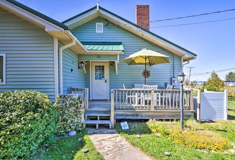 Nautical Lubec Cottage W/ Fire Pit & Grill!