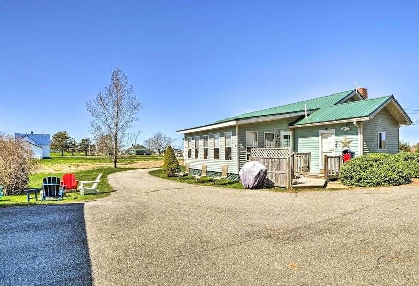 Nautical Lubec Cottage W/ Fire Pit & Grill!