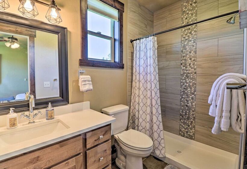 Newly Built Kalispell Home   28 Mi. To Glacier Np!