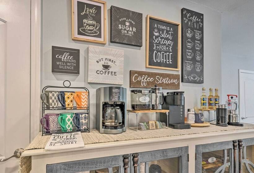 Updated Royal Retreat On 5 Acres:  Hidden Creek