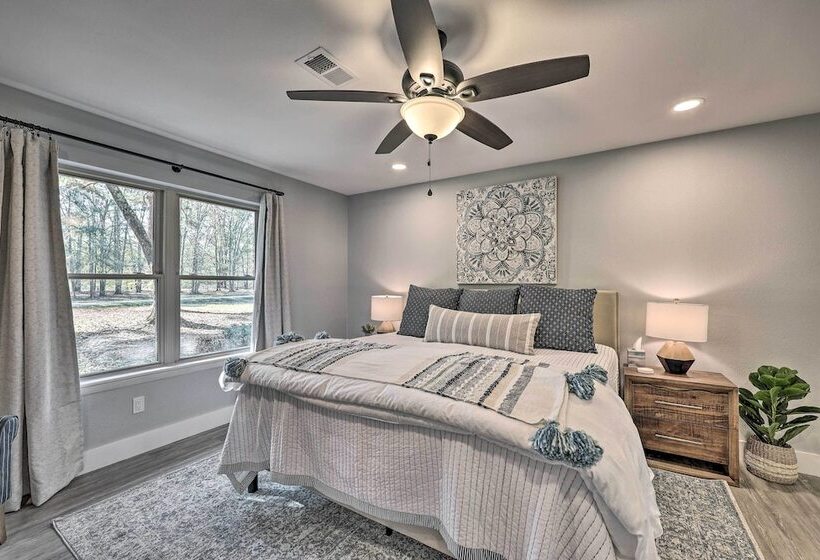 Updated Royal Retreat On 5 Acres:  Hidden Creek