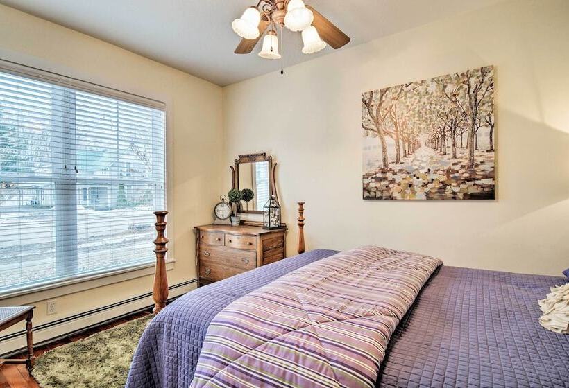 Northwest Michigan Duplex: 1/2 Mi To Lake Michigan