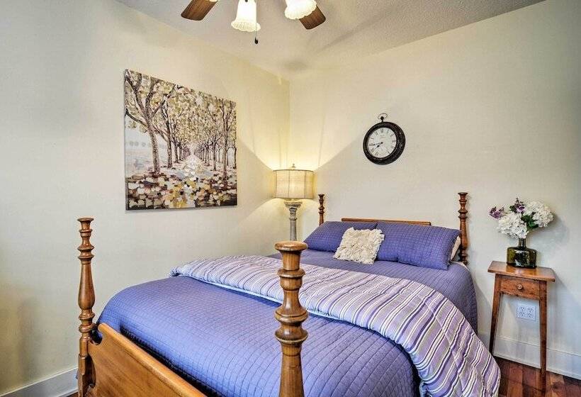 Northwest Michigan Duplex: 1/2 Mi To Lake Michigan