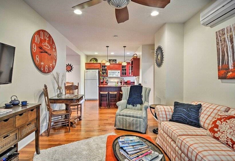 Northwest Michigan Duplex: 1/2 Mi To Lake Michigan