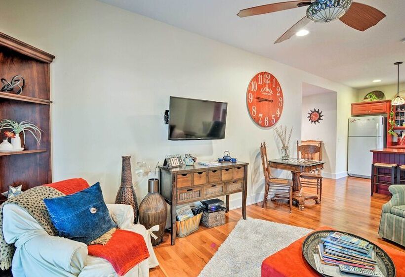 Northwest Michigan Duplex: 1/2 Mi To Lake Michigan