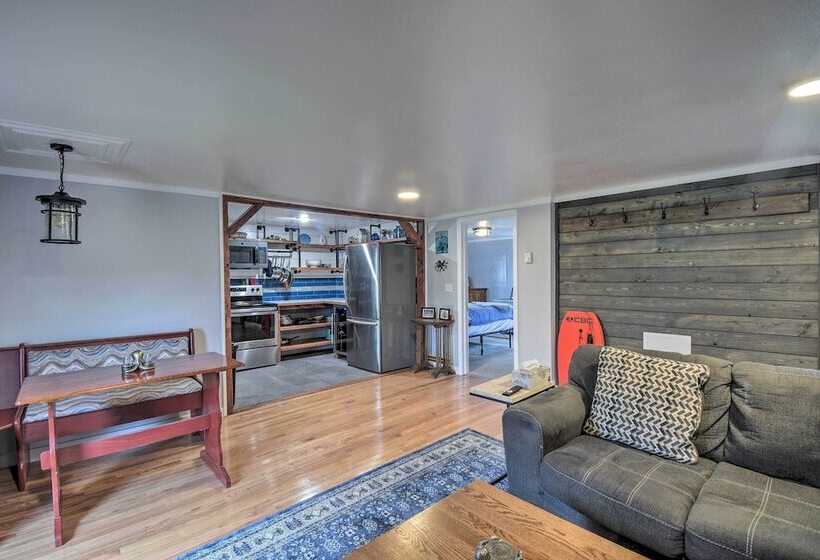 Ocean Themed Westport Home: Bike To Ocean!