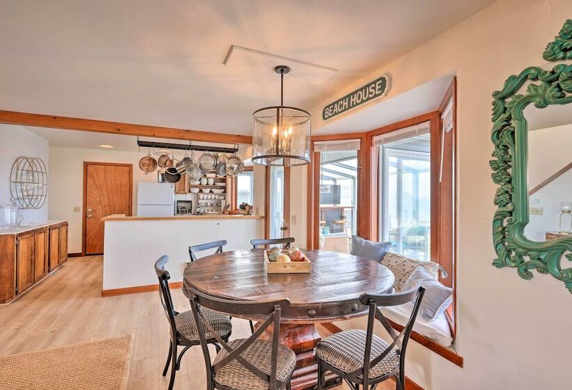 Oceanfront Ferndale Oasis W/ Fire Pit, Grill!