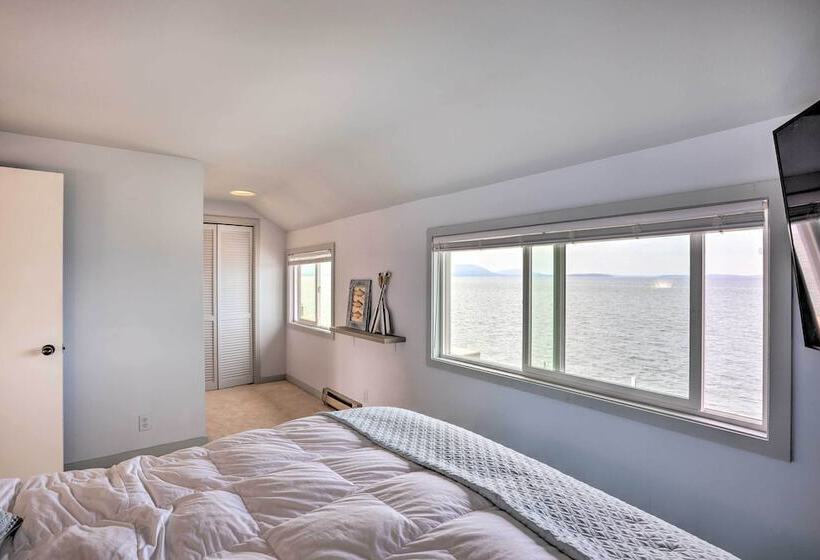 Oceanfront Ferndale Oasis W/ Fire Pit, Grill!