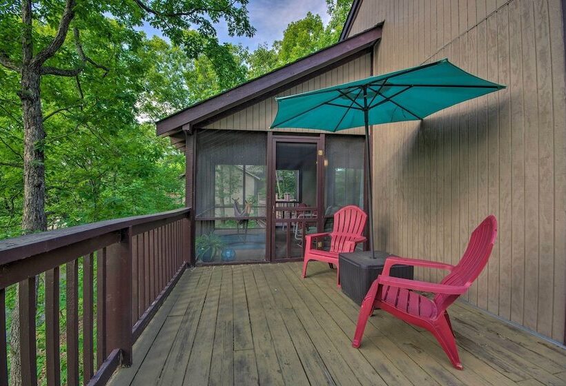 Osage Beach Home W/ Private Hot Tub: Near Lake!