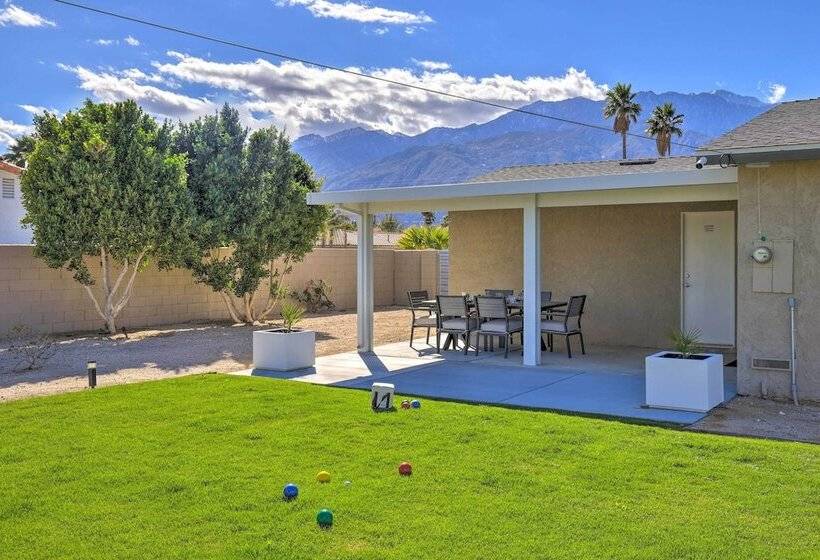 Palm Springs Pad W/ Outdoor Kitchen + Views!