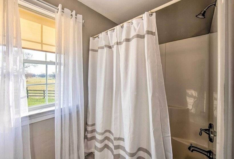 Peaceful Bird In Hand Home W/ Farmland Views!